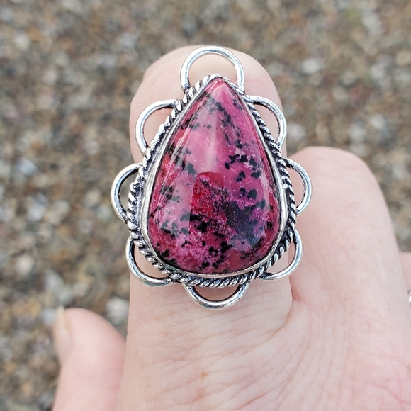 New Pink Thulite 925 Silver Ring. - Picture 4 of 14